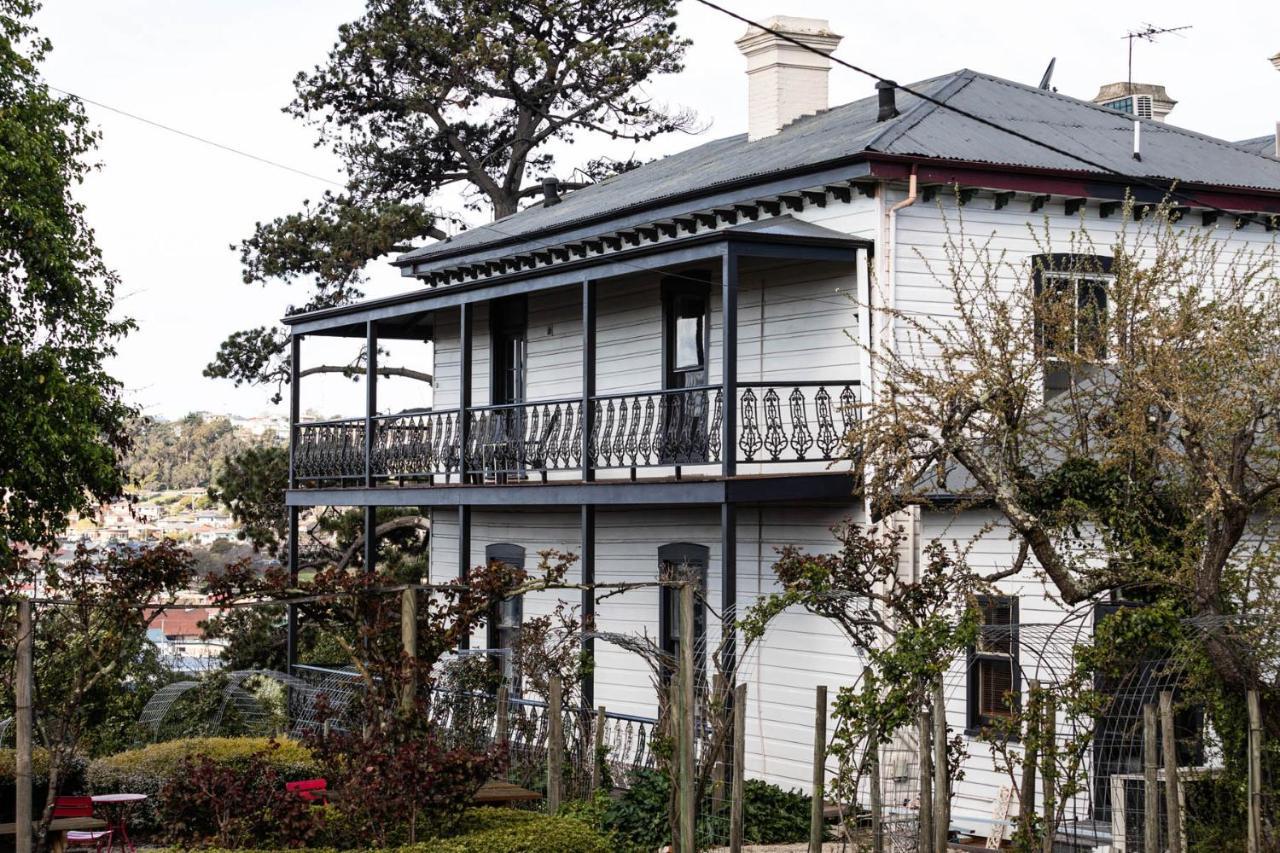 The Dragonfly Inn Λόντσεστον Εξωτερικό φωτογραφία